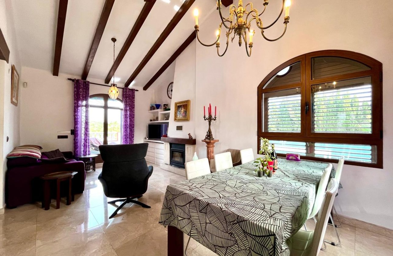 Herverkoop - Villa -
Villamartin - Costa Blanca