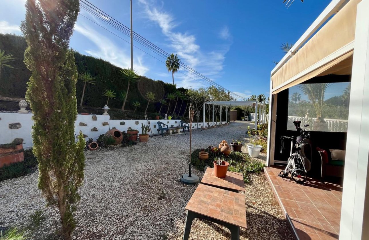 Herverkoop - Villa -
Villamartin - Costa Blanca