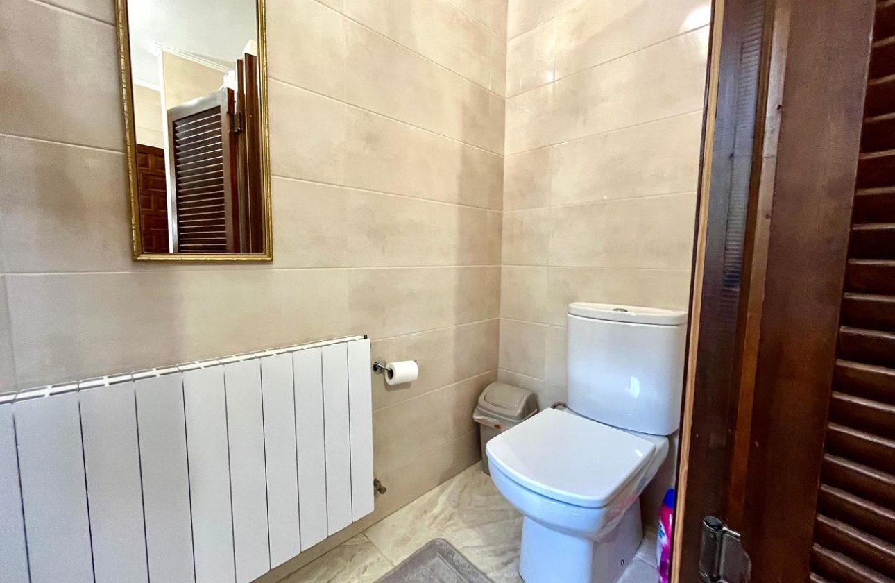 Herverkoop - Villa -
Villamartin - Costa Blanca