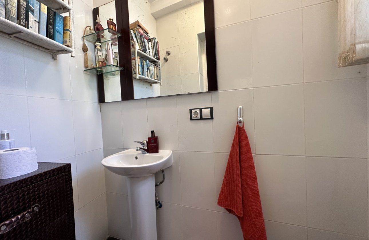 Herverkoop - Villa -
Villamartin - Costa Blanca