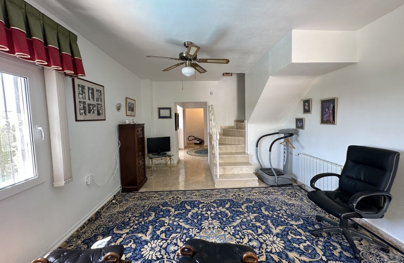 Herverkoop - Villa -
Villamartin - Costa Blanca