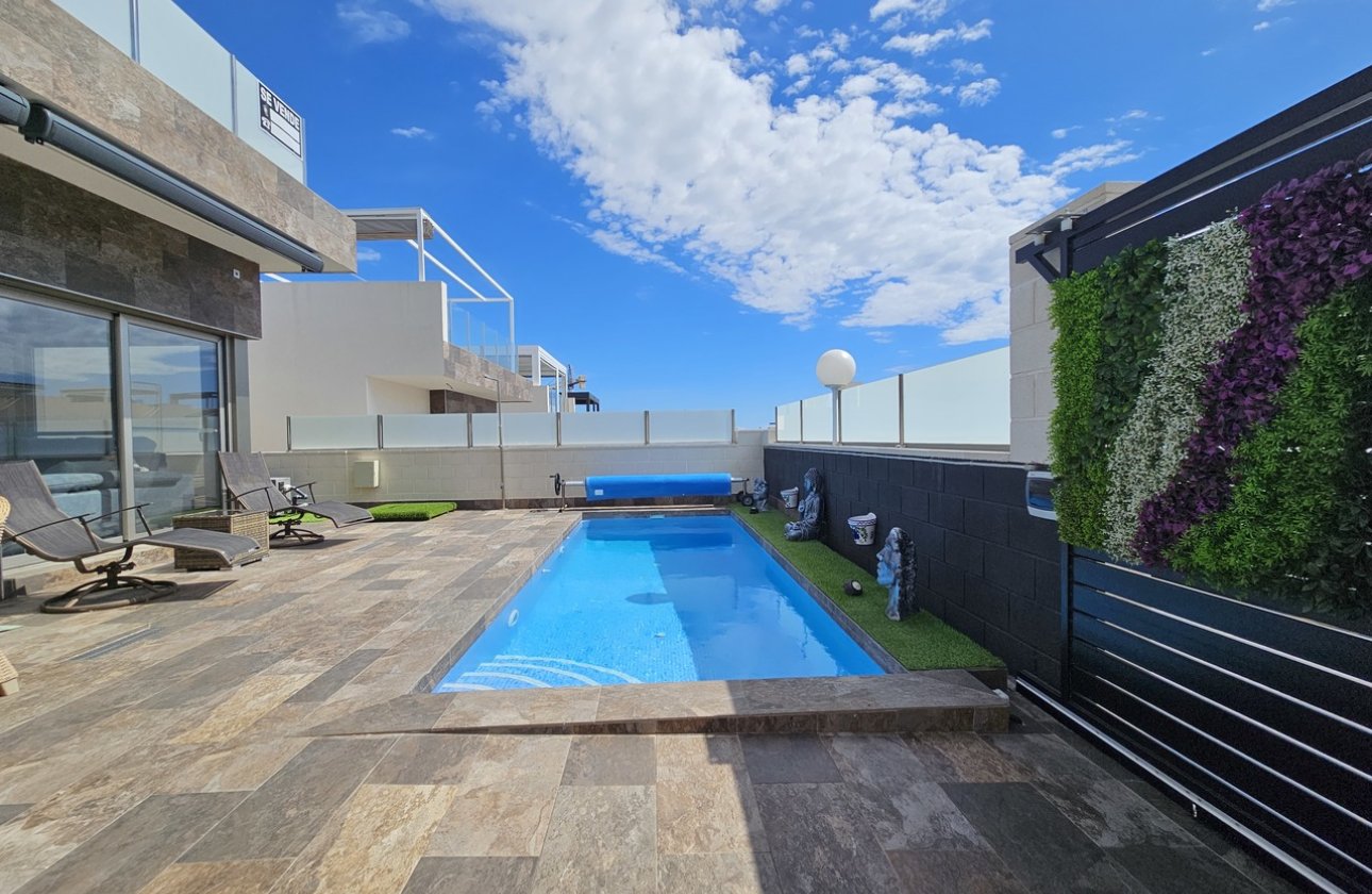 Herverkoop - Villa -
Villamartin - Costa Blanca