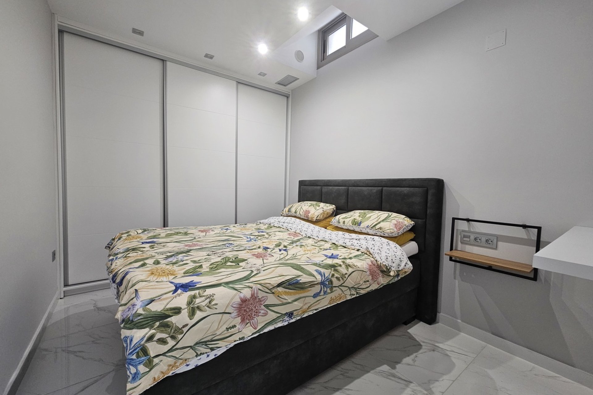 Herverkoop - Villa -
Villamartin - Costa Blanca