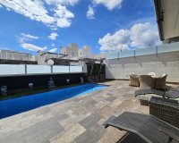 Herverkoop - Villa -
Villamartin - Costa Blanca