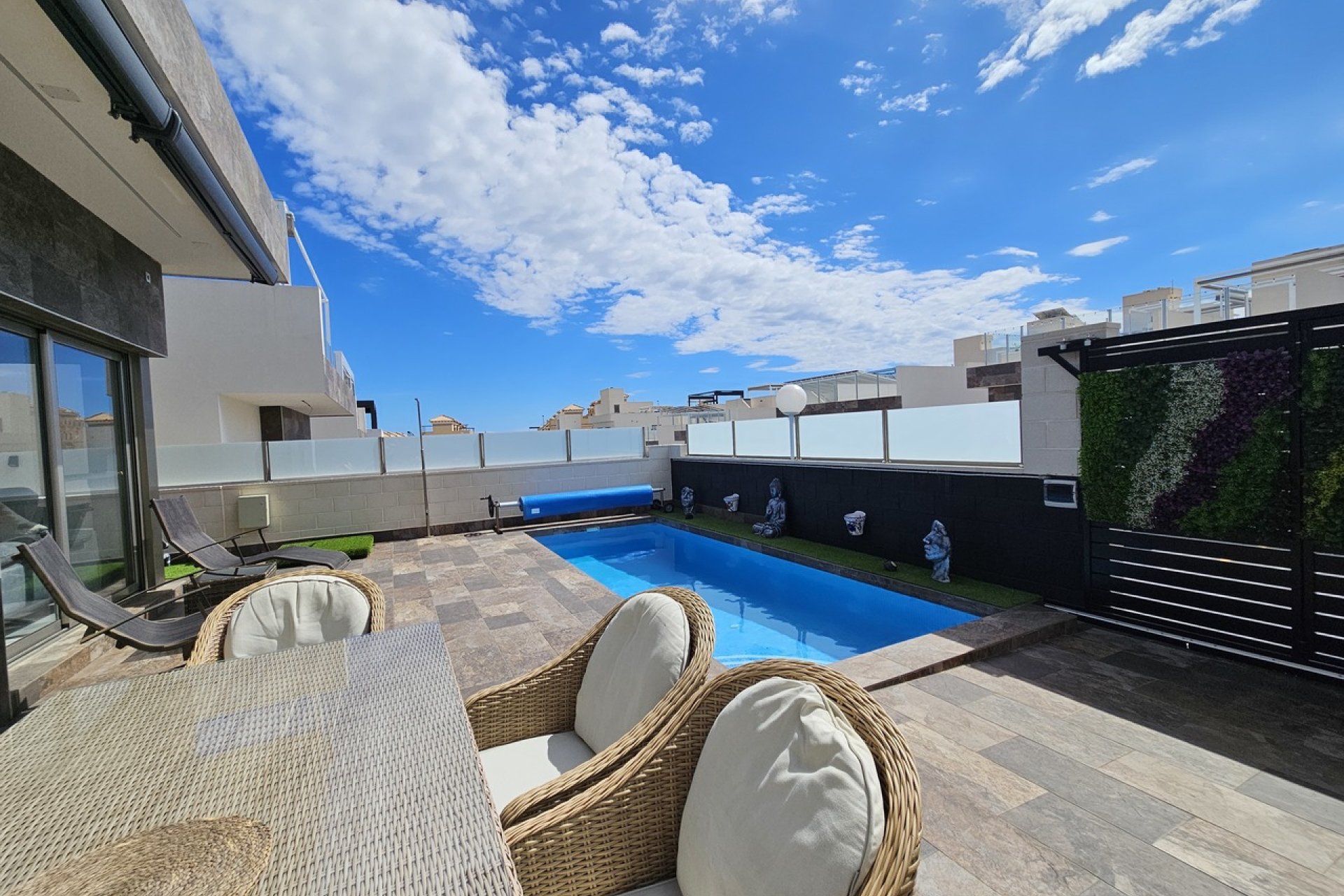 Herverkoop - Villa -
Villamartin - Costa Blanca