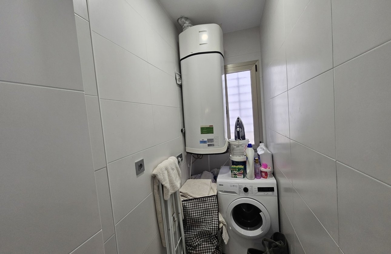 Herverkoop - Villa -
Villamartin - Costa Blanca