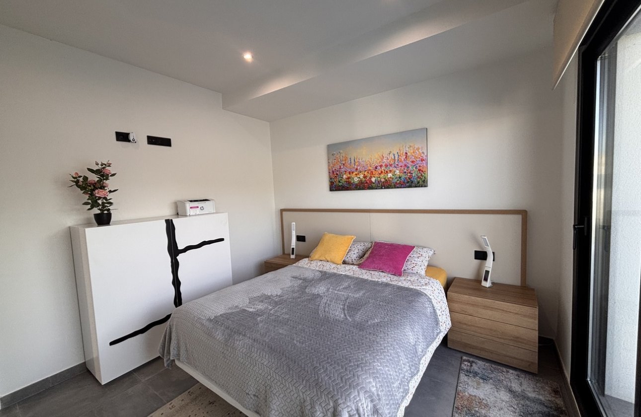 Herverkoop - Villa -
Villamartin - Costa Blanca