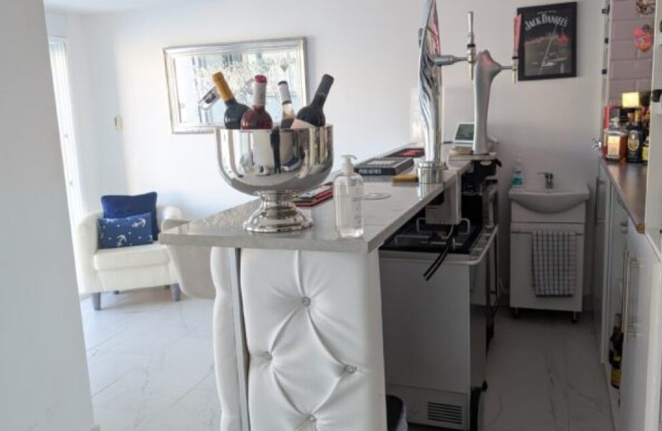 Herverkoop - Villa -
Villamartin - Costa Blanca