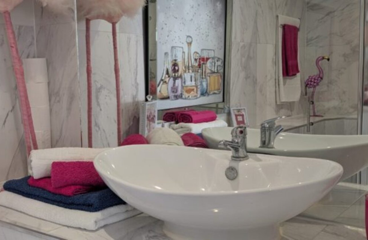 Herverkoop - Villa -
Villamartin - Costa Blanca