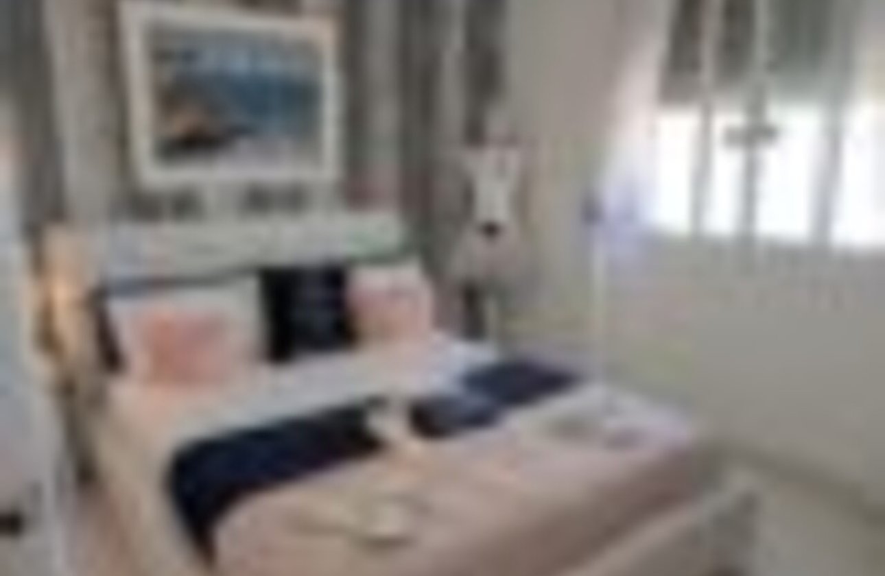 Herverkoop - Villa -
Villamartin - Costa Blanca