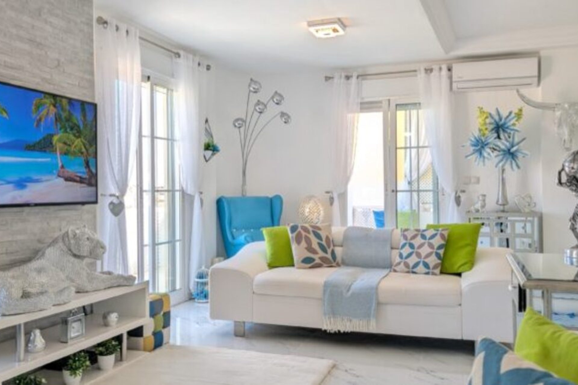 Herverkoop - Villa -
Villamartin - Costa Blanca