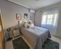 Herverkoop - Villa -
Villamartin - Costa Blanca