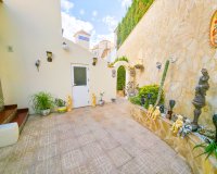 Herverkoop - Villa -
Villamartin - Costa Blanca