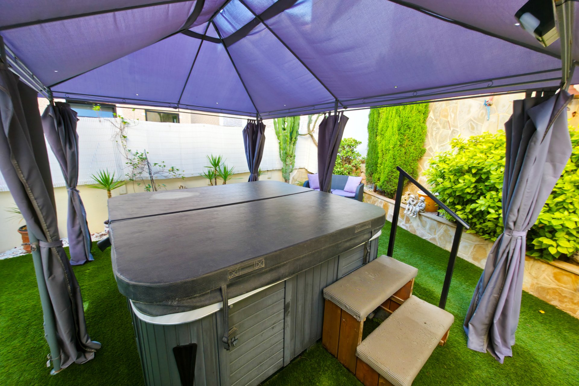 Herverkoop - Villa -
Villamartin - Costa Blanca