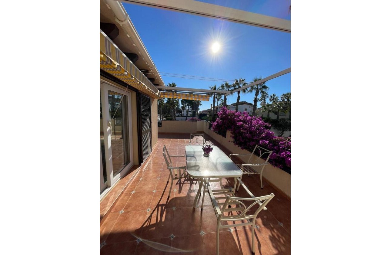 Herverkoop - Villa -
Villamartin - Costa Blanca