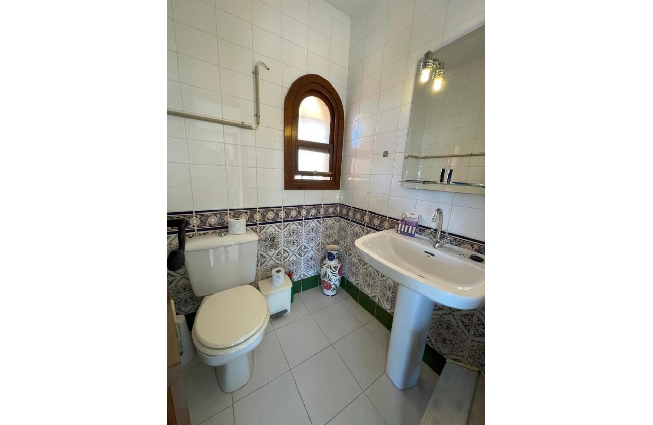 Herverkoop - Villa -
Villamartin - Costa Blanca