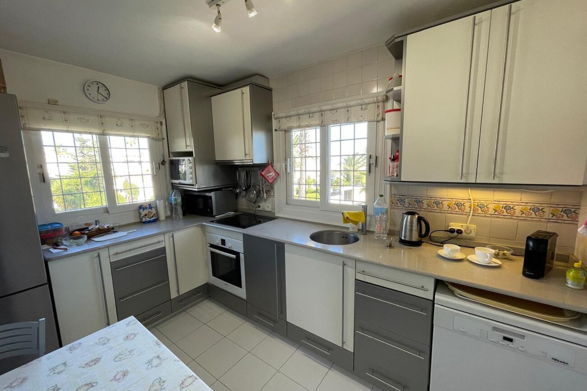 Herverkoop - Villa -
Villamartin - Costa Blanca