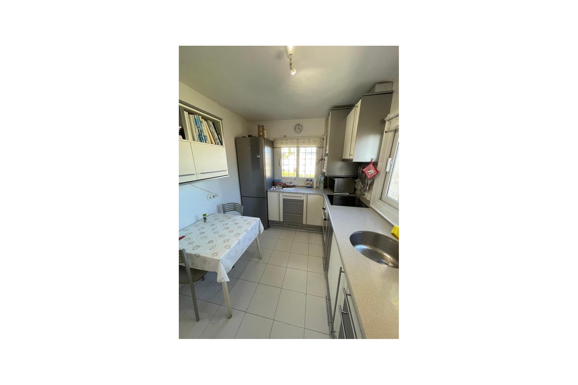 Herverkoop - Villa -
Villamartin - Costa Blanca