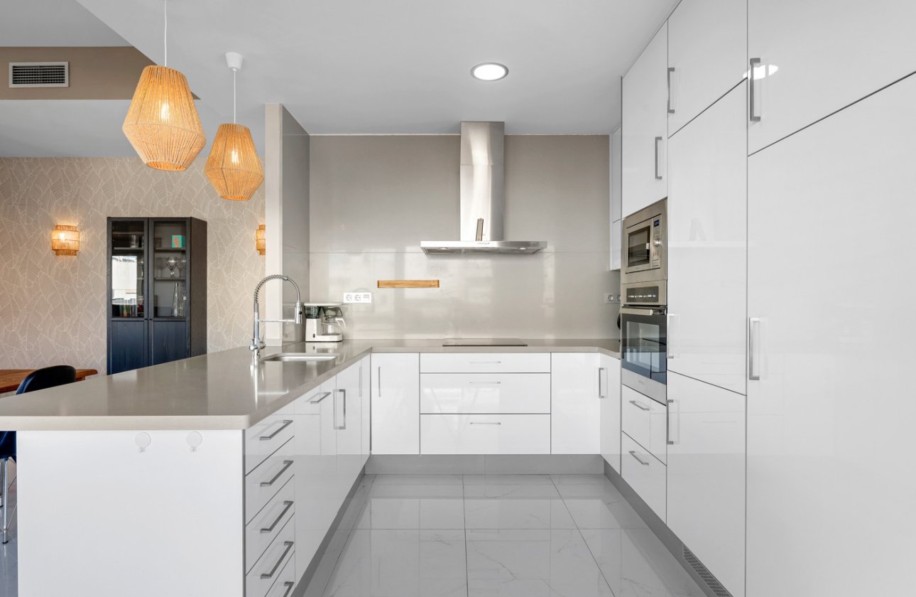 Herverkoop - Villa -
Villamartin - Costa Blanca