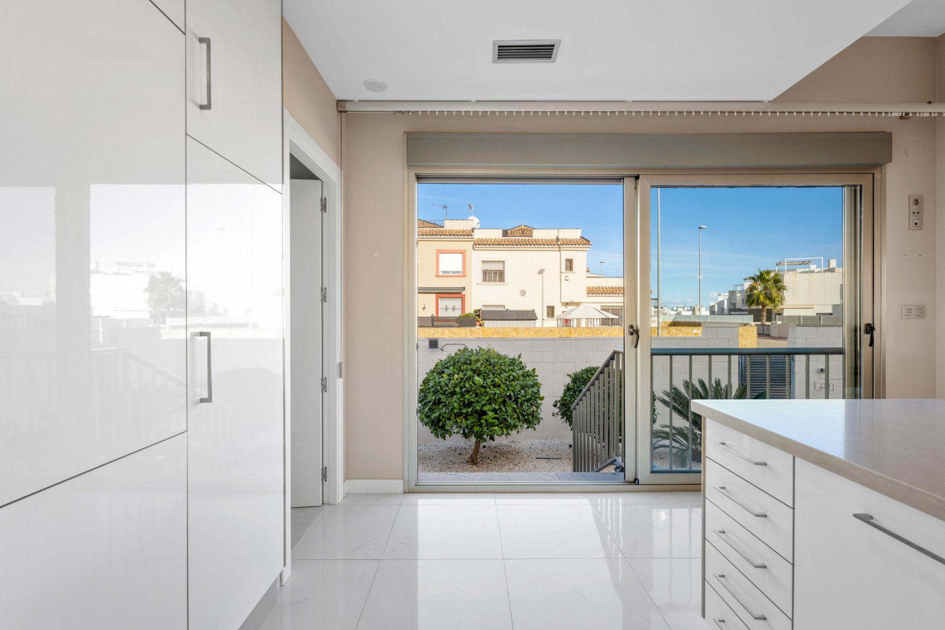 Herverkoop - Villa -
Villamartin - Costa Blanca