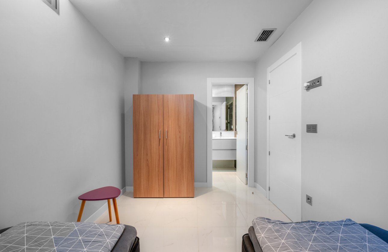 Herverkoop - Villa -
Villamartin - Costa Blanca