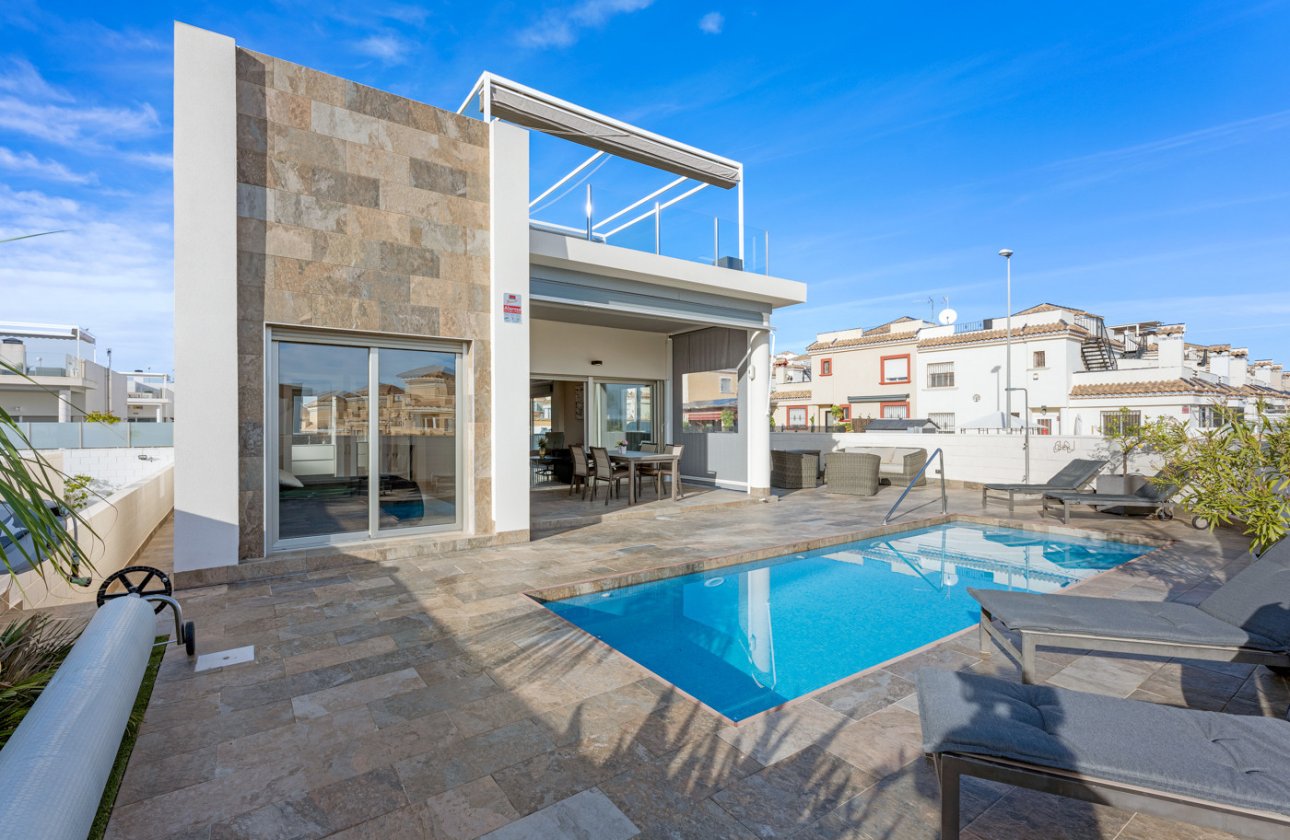 Herverkoop - Villa -
Villamartin - Costa Blanca