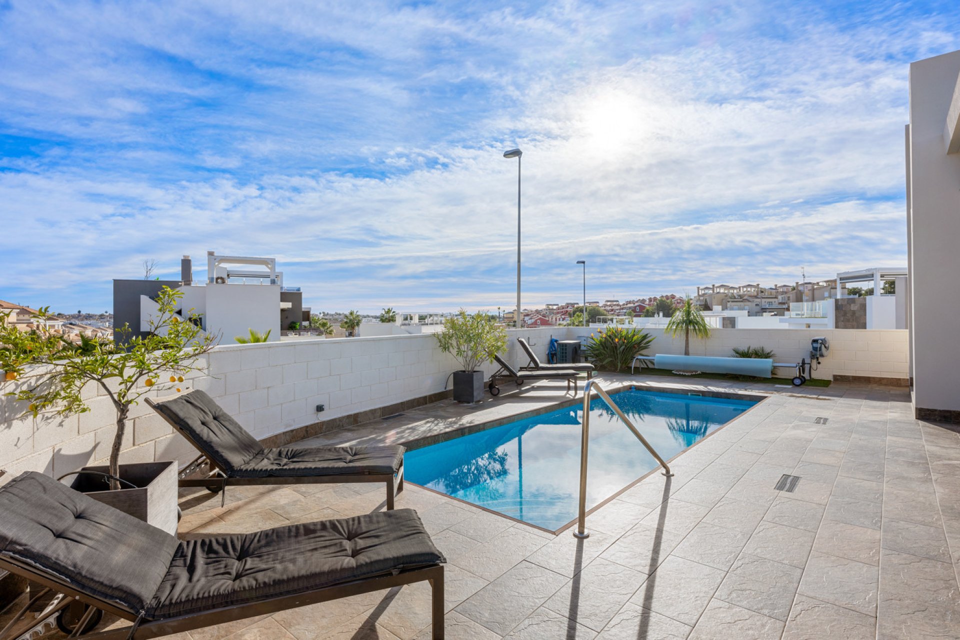 Herverkoop - Villa -
Villamartin - Costa Blanca