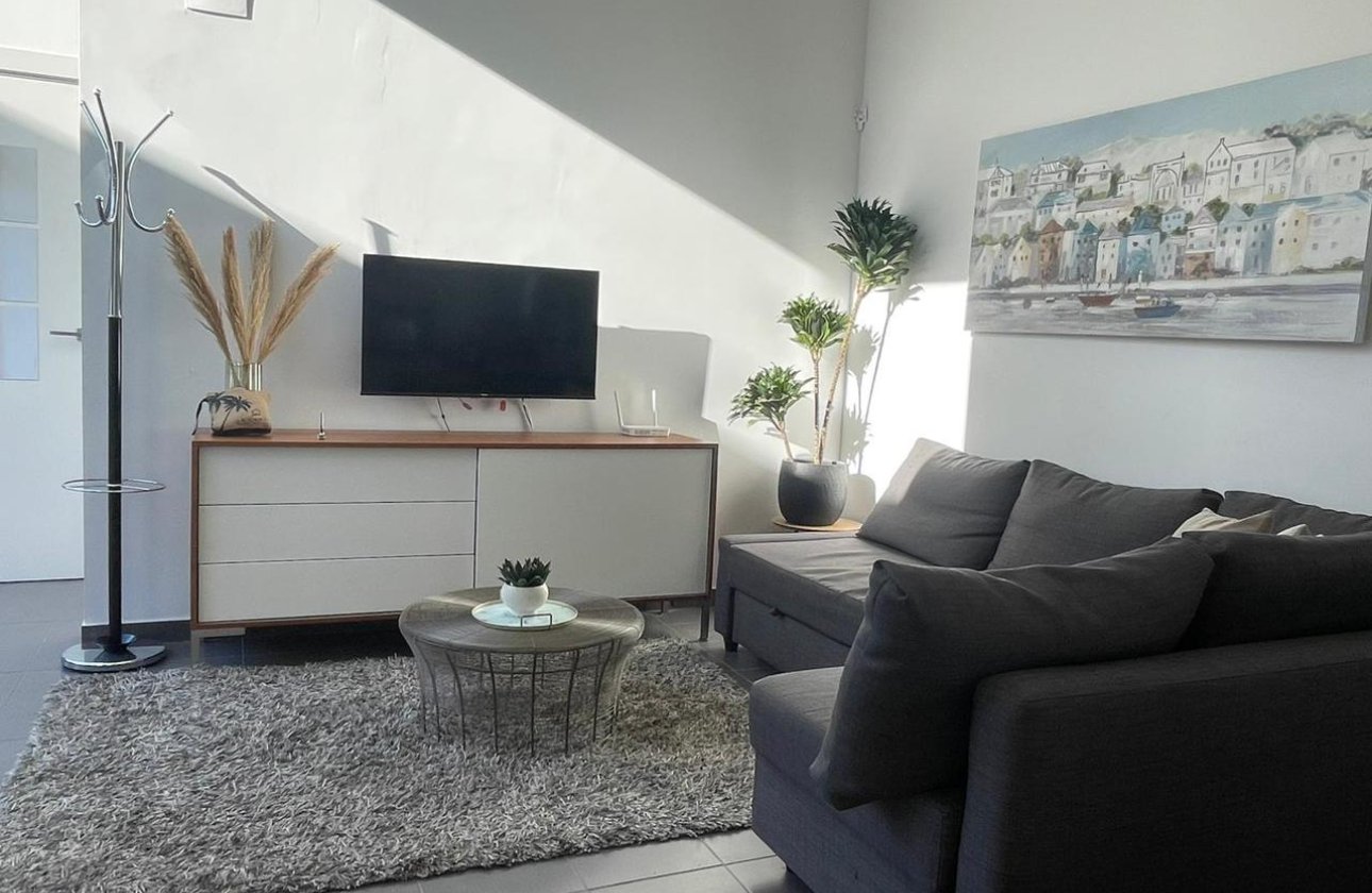 Herverkoop - Villa -
Villamartin - Costa Blanca