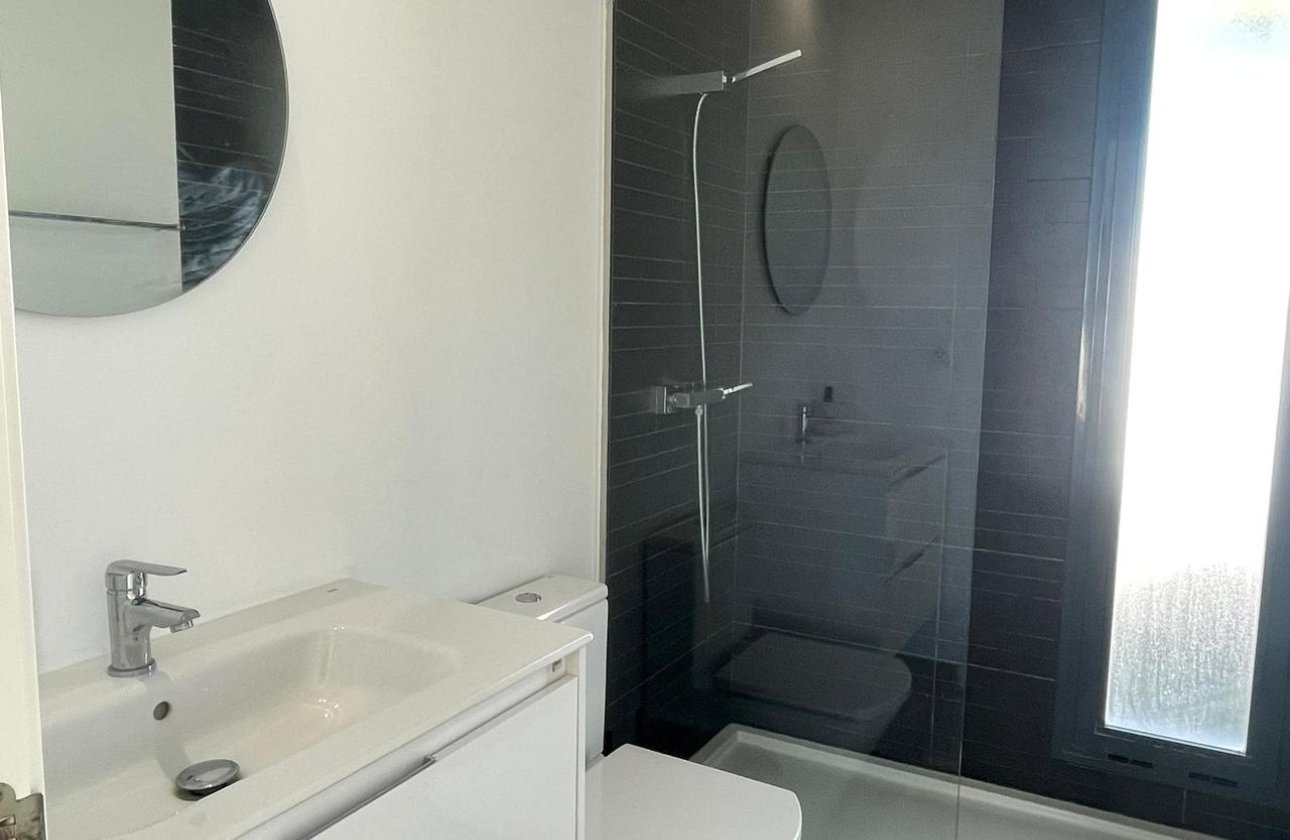 Herverkoop - Villa -
Villamartin - Costa Blanca