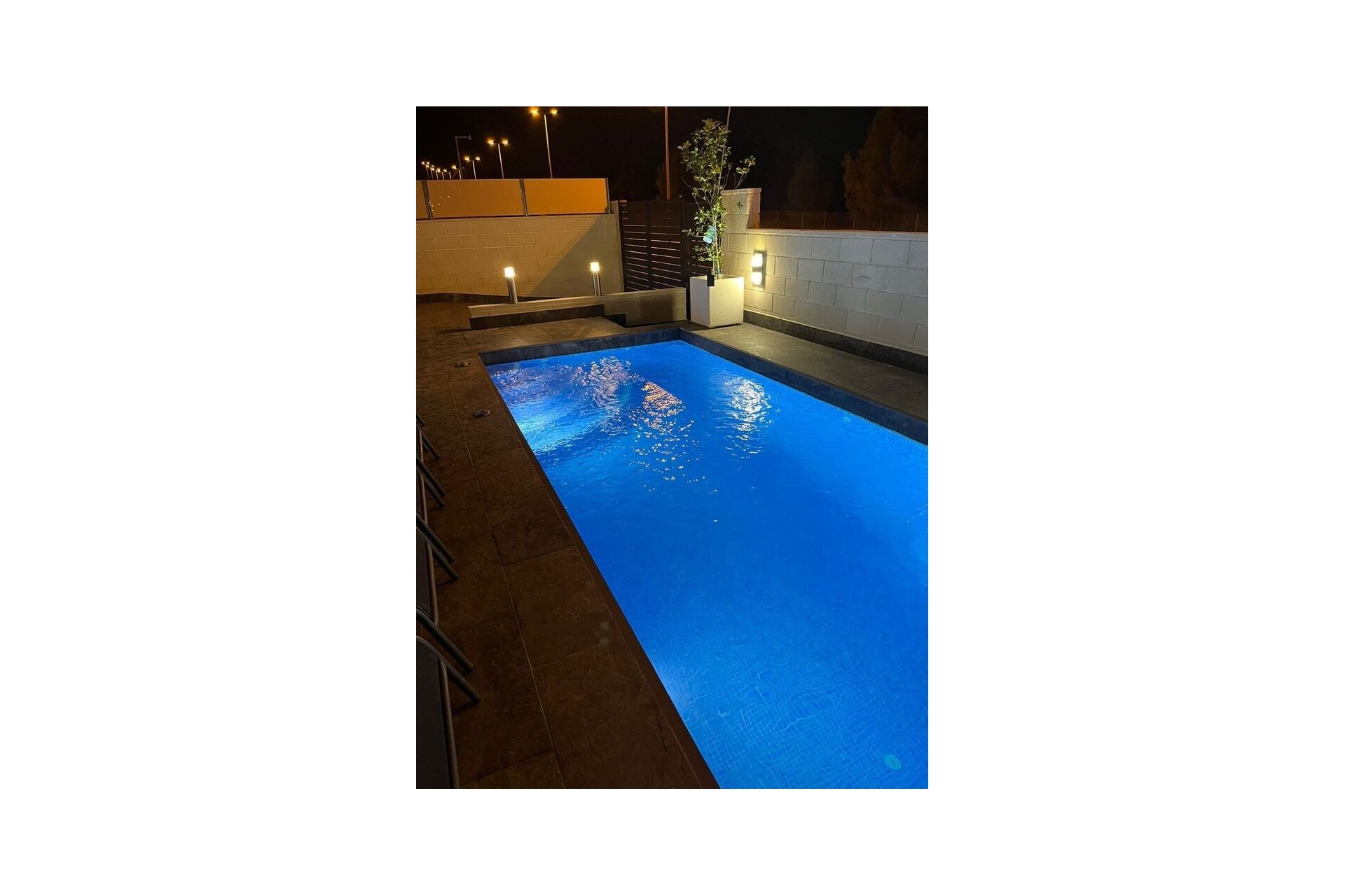 Herverkoop - Villa -
Villamartin - Costa Blanca