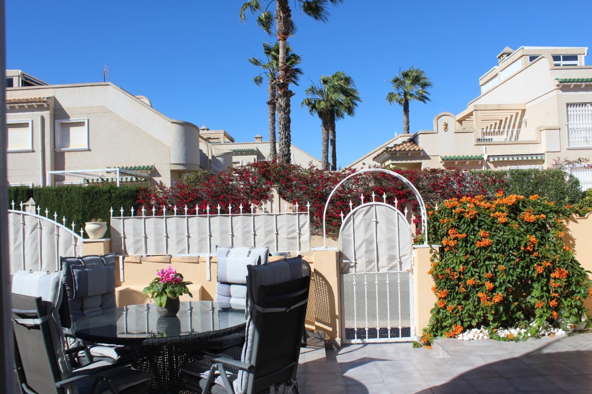 Herverkoop - Villa -
Villamartin - Costa Blanca