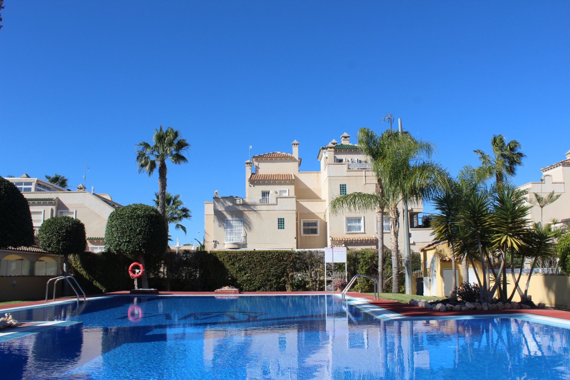 Herverkoop - Villa -
Villamartin - Costa Blanca