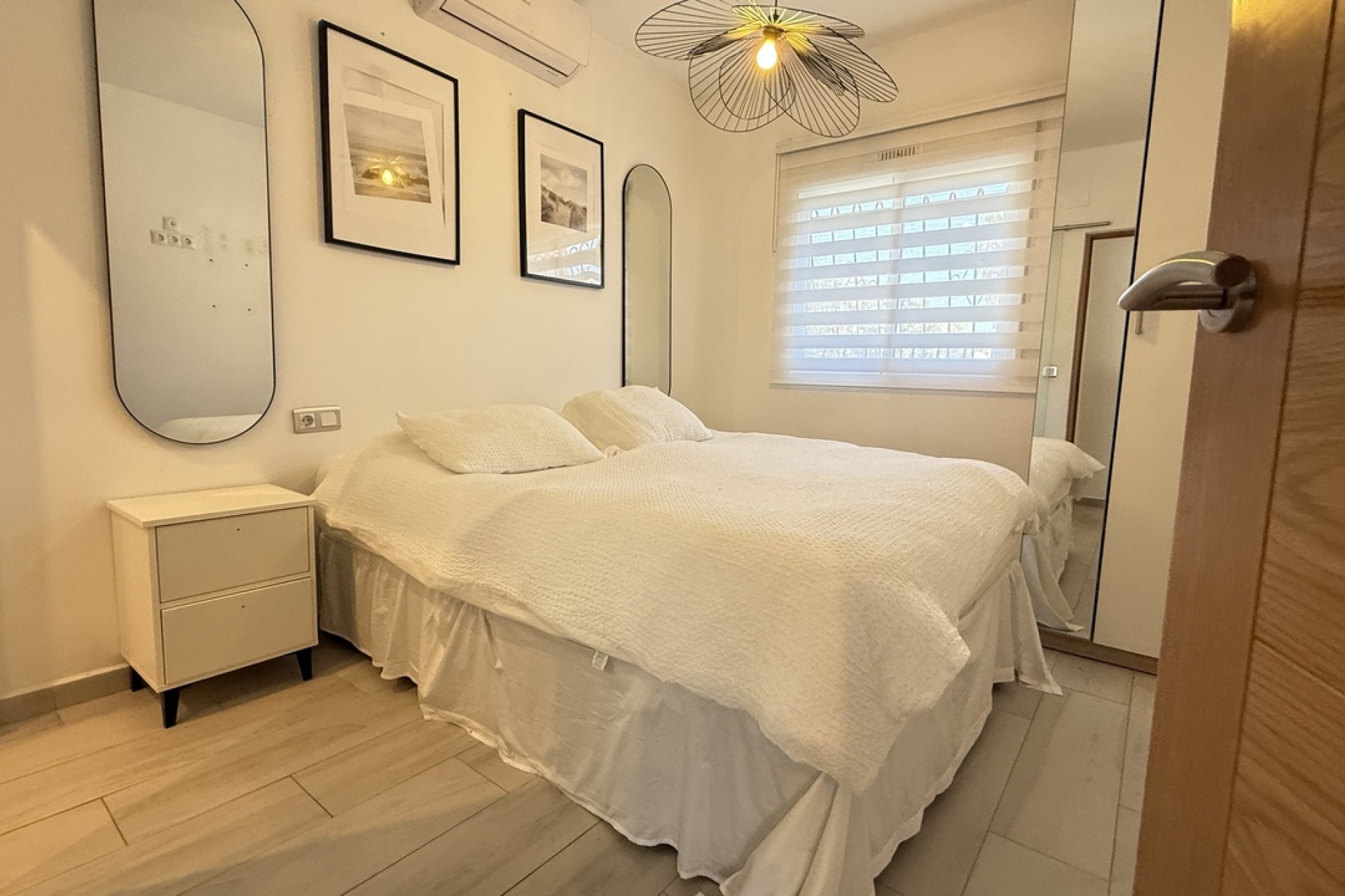 Herverkoop - Villa -
Villamartin - Costa Blanca