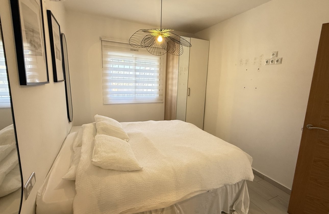 Herverkoop - Villa -
Villamartin - Costa Blanca