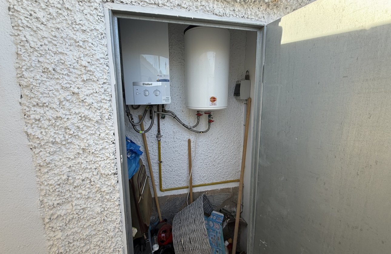 Herverkoop - Villa -
Villamartin - Costa Blanca