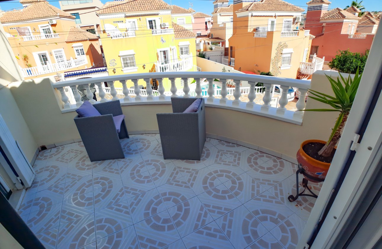 Herverkoop - Villa -
Villamartin - Costa Blanca