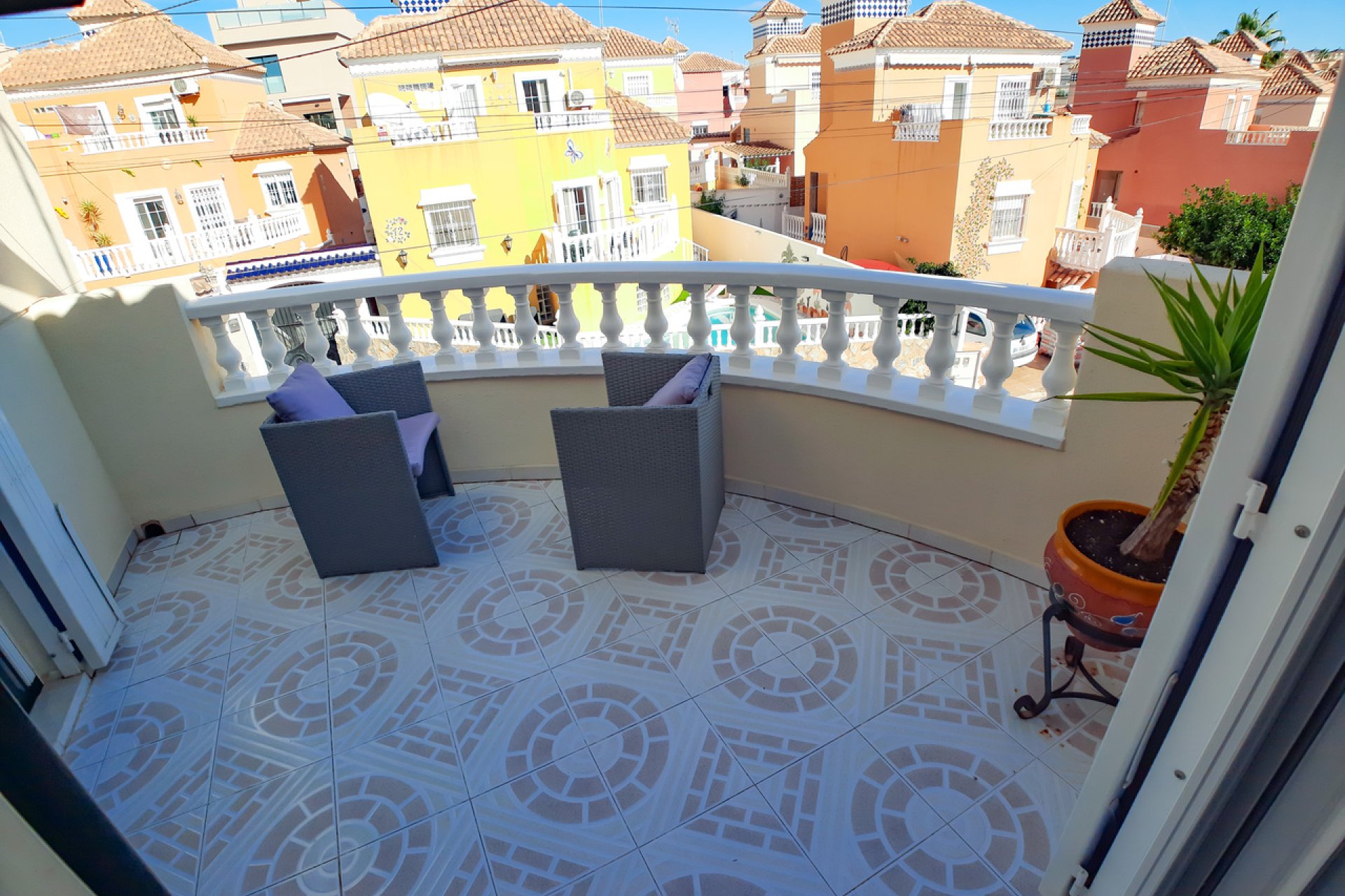 Herverkoop - Villa -
Villamartin - Costa Blanca