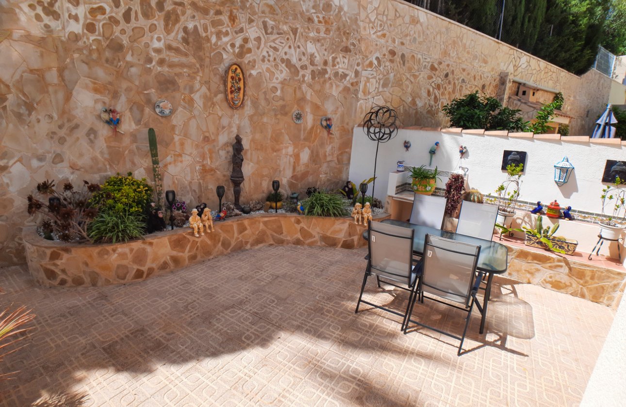 Herverkoop - Villa -
Villamartin - Costa Blanca