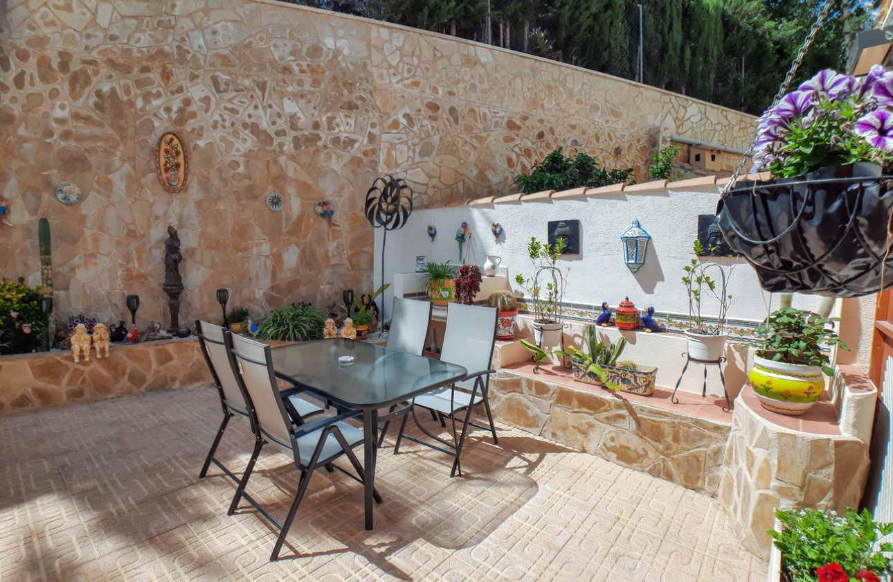 Herverkoop - Villa -
Villamartin - Costa Blanca