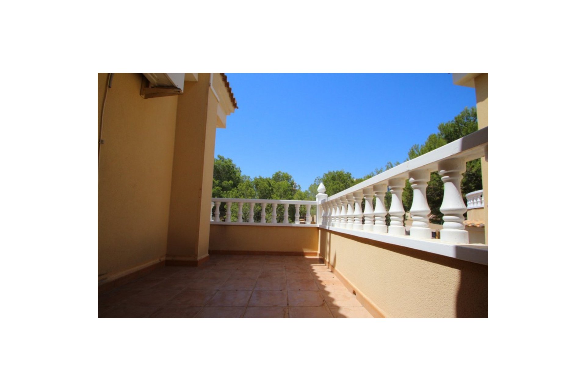 Herverkoop - Villa -
Villamartin - Costa Blanca