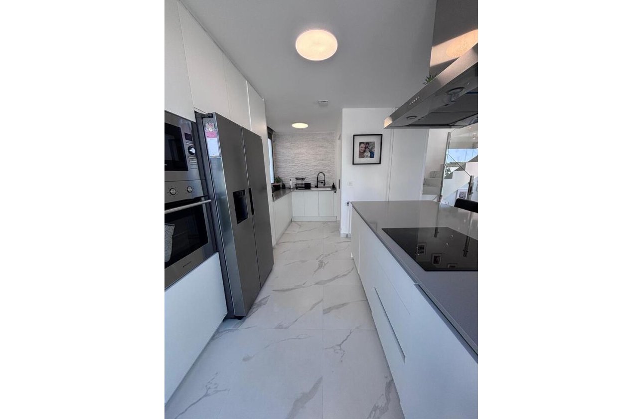 Herverkoop - Villa -
Villamartin - Costa Blanca