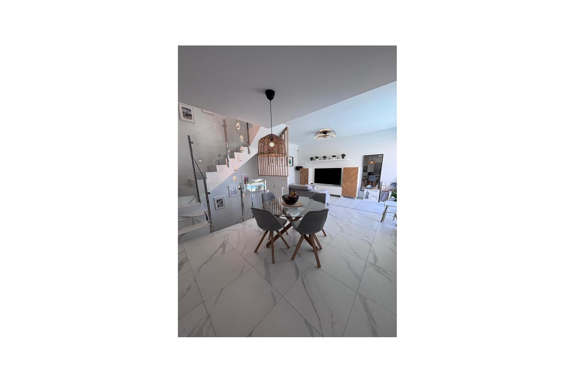 Herverkoop - Villa -
Villamartin - Costa Blanca