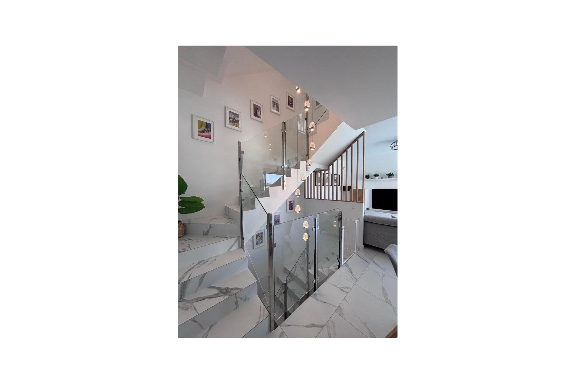 Herverkoop - Villa -
Villamartin - Costa Blanca