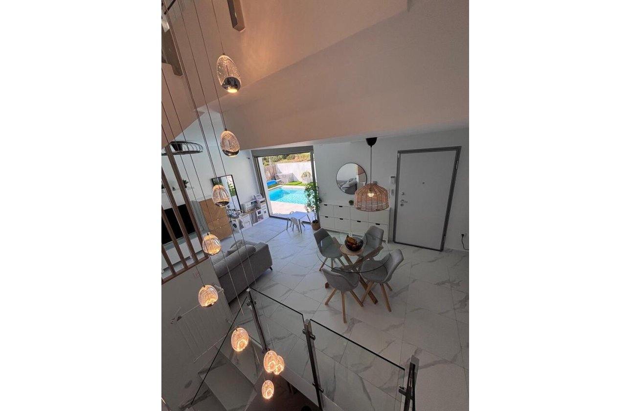 Herverkoop - Villa -
Villamartin - Costa Blanca