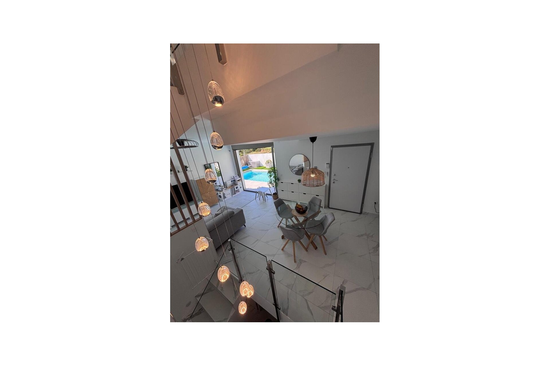 Herverkoop - Villa -
Villamartin - Costa Blanca