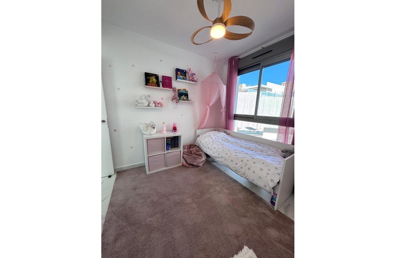 Herverkoop - Villa -
Villamartin - Costa Blanca