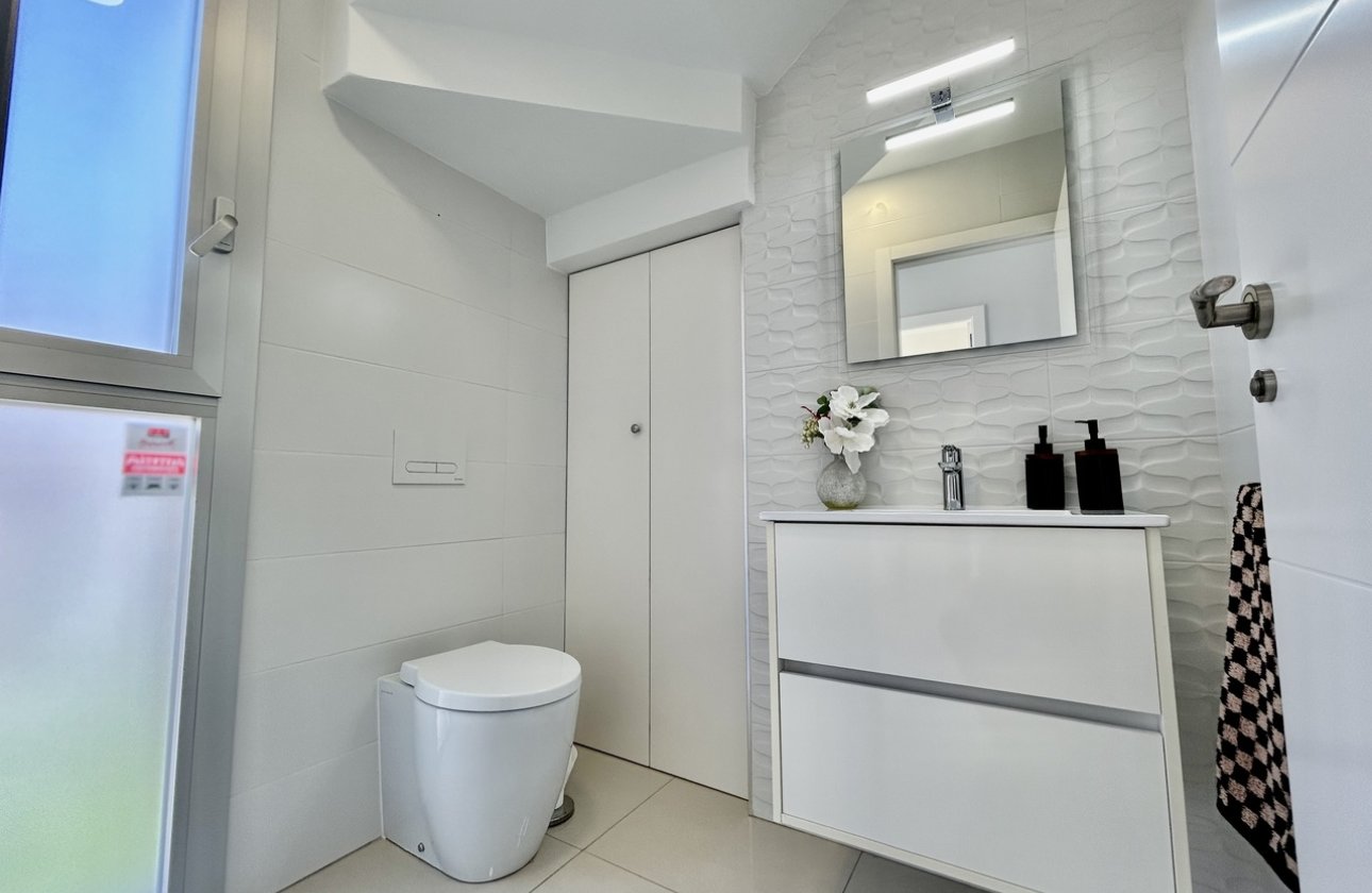 Herverkoop - Villa -
Villamartin - Costa Blanca