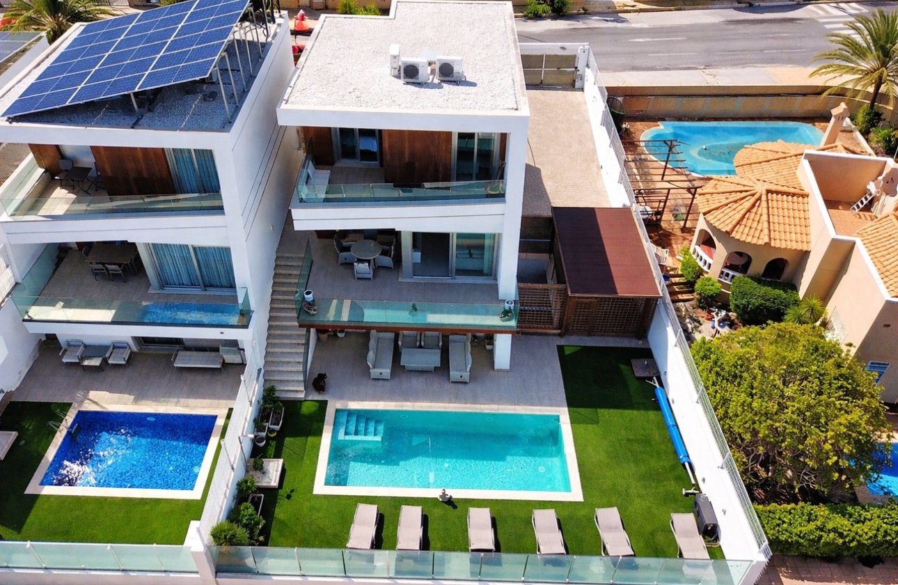 Herverkoop - Villa -
Villamartin - Costa Blanca