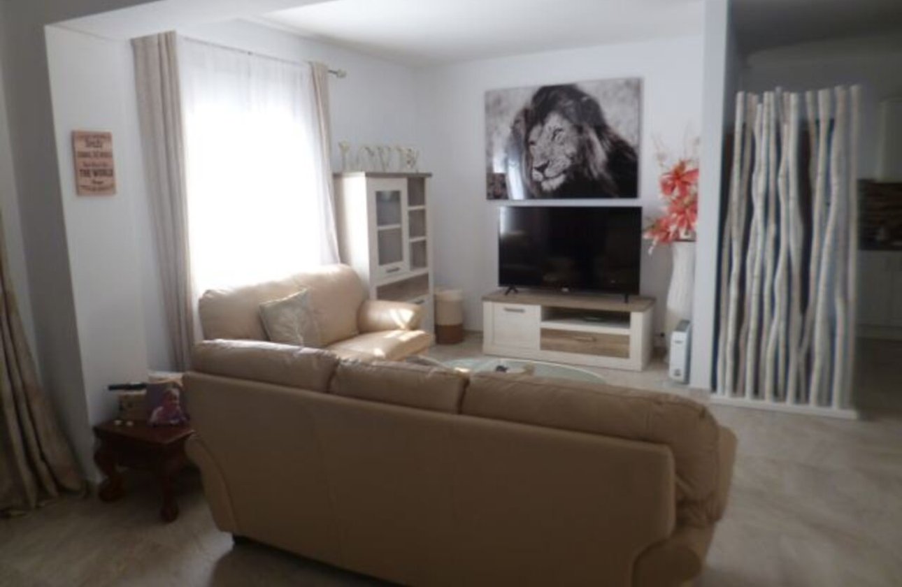 Herverkoop - Villa -
Villamartin - Costa Blanca