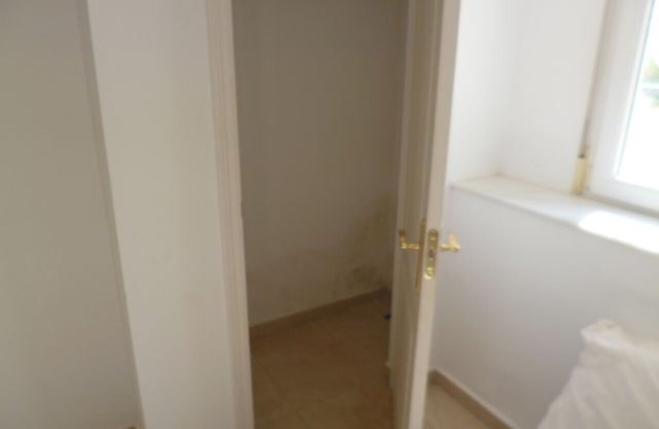 Herverkoop - Villa -
Villamartin - Costa Blanca